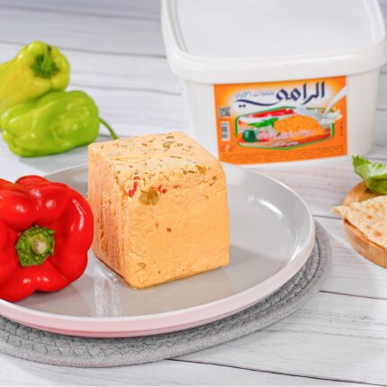 جبنة براميلى اصفر بالفلفل